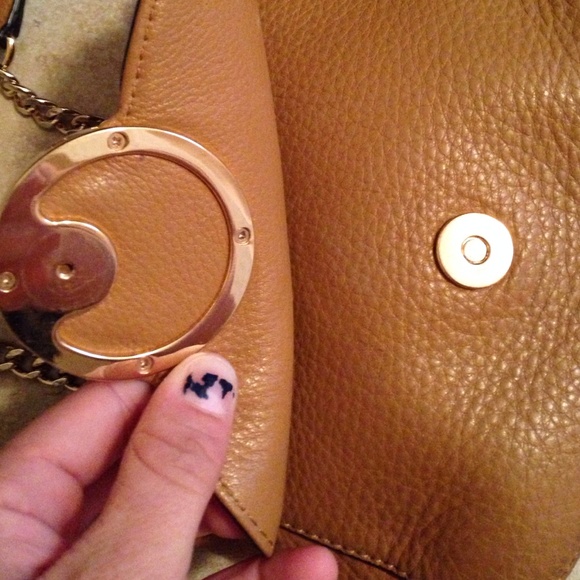 Michael Kors Vintage Crossbod - Picture 3 of 3